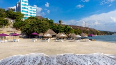 Beneficios de hospedarte en un hotel con playa exclusiva en Santa Marta
